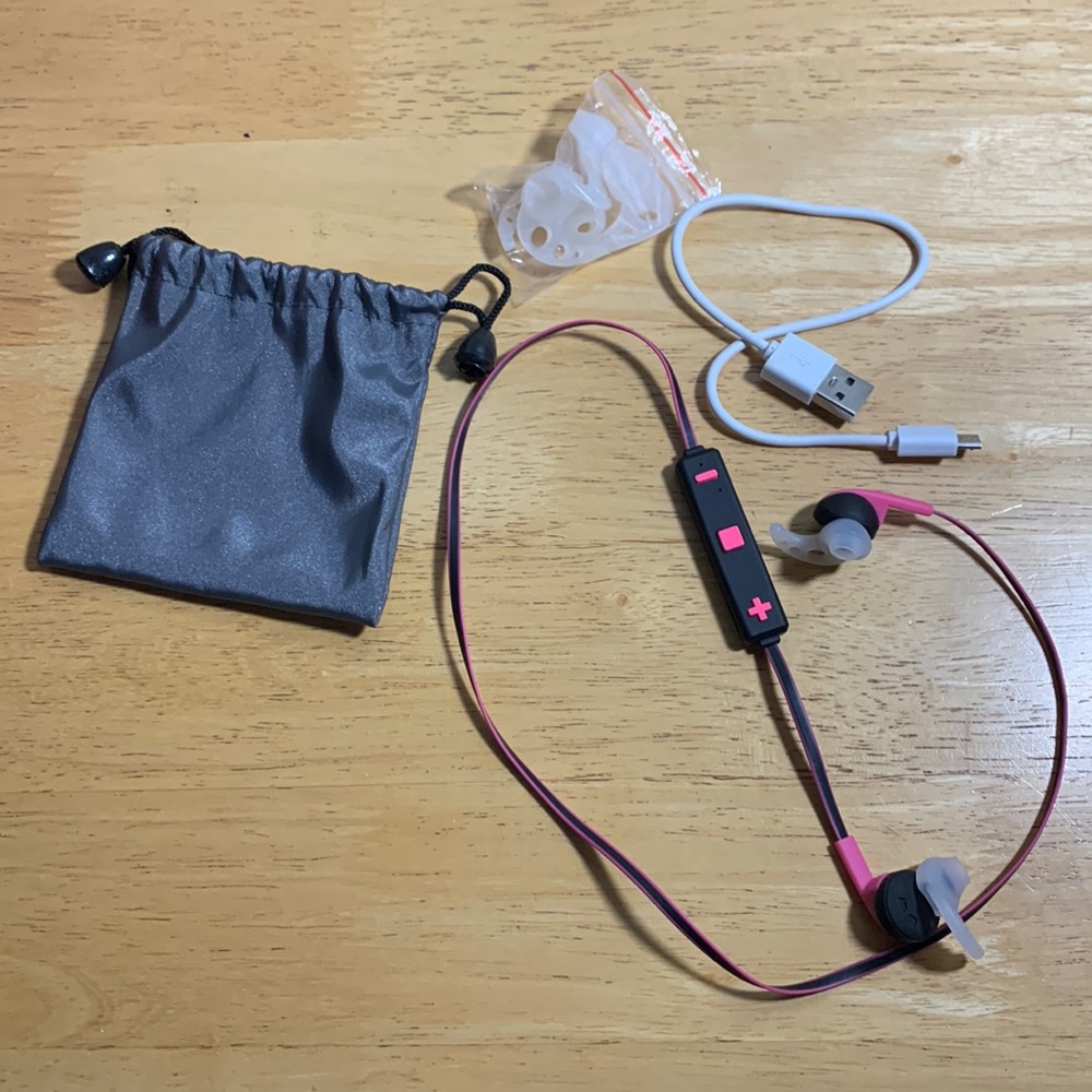 Bluetooth Earbuds